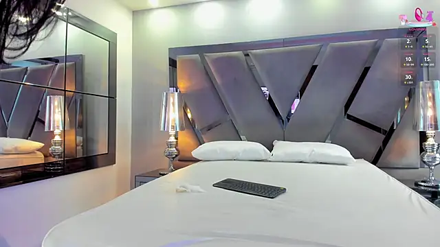 miamirage  online show from October 6, 12:46 pm