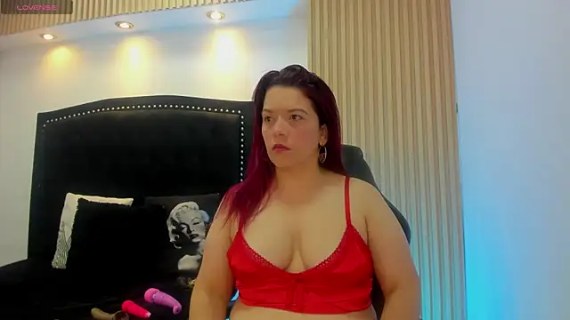 VeronicaBlake online show from May 7, 1:16 pm