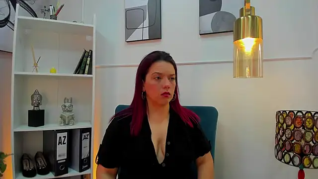 Snapshot of VeronicaBlake chatting on June 23, 12:58 pm VeronicaBlake online show from June 23, 12:58 pm