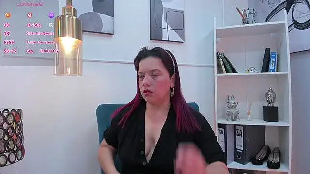 Snapshot of VeronicaBlake chatting on June 30, 1:12 pm VeronicaBlake online show from June 30, 1:12 pm