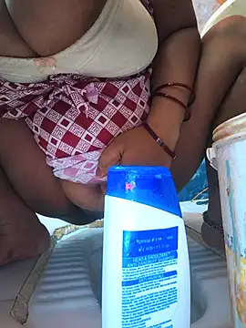 Dassing strip couple online show from May 1, 9:08 pm