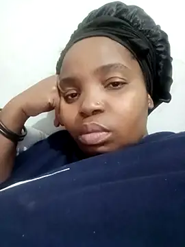 ShySexyBaddiexx online show from September 27, 11:59 am