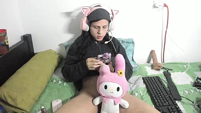 Petite-Goth online show from November 23, 2:22 am