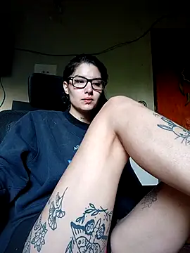 Snapshot of Darkw1tch chatting on October 23, 10:25 am Darkw1tch online show from October 23, 10:25 am