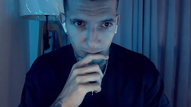 Snapshot of Shane_Clay chatting on September 21, 1:24 pm Shane Clay online show from September 21, 1:24 pm