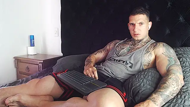 Snapshot of Shane_Clay chatting on April 7, 6:41 pm Shane Clay online show from April 7, 6:41 pm