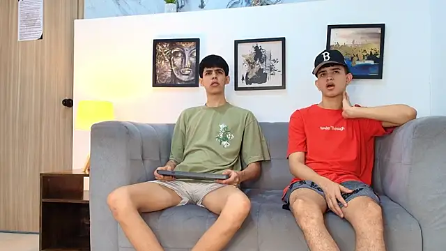 TWINKS FRIENDS online show from March 16, 1:26 pm