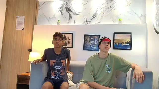 TWINKS FRIENDS online show from May 10, 1:16 pm