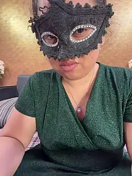 Iampriyaaa15 online show from May 1, 7:46 am