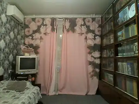 Pline1 online show from October 4, 9:13 pm