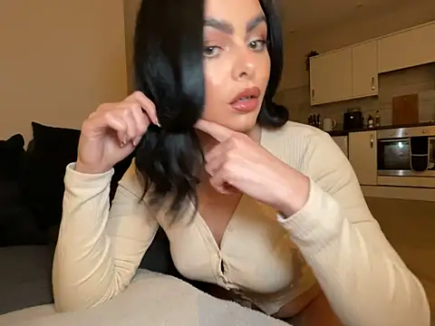 Snapshot of FrancescaXO chatting on April 13, 8:03 pm FrancescaXO online show from April 13, 8:03 pm