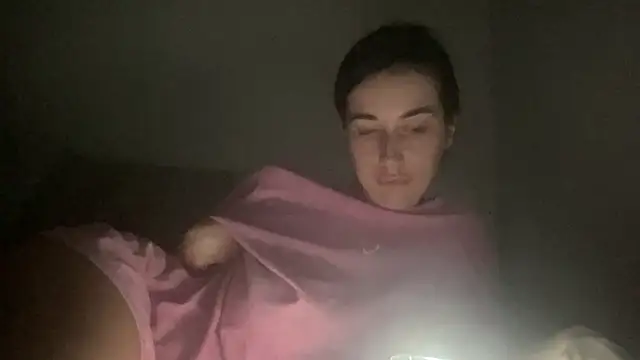 Snapshot of Talyo19 chatting on October 25, 10:04 pm Talyo19 online show from October 25, 10:04 pm