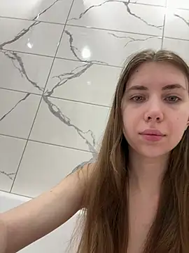 Snapshot of EvaAkins chatting on February 28, 2:18 pm EvaAkins online show from February 28, 2:18 pm