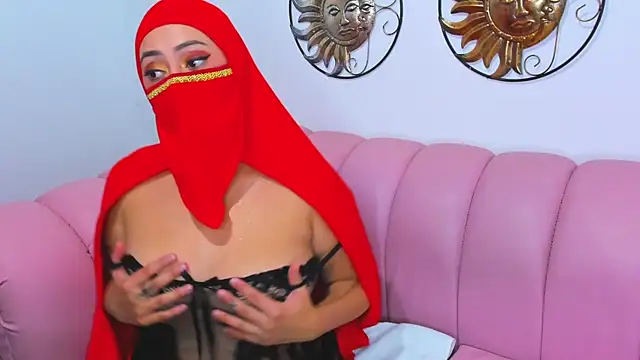 Aisha Malek online show from October 2, 8:05 pm