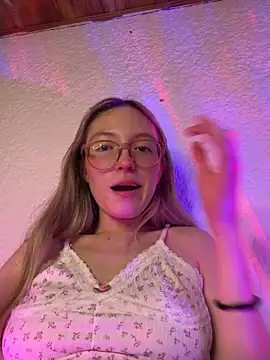 ReenKitty online show from March 27, 8:26 am