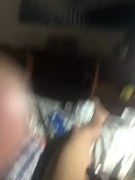 Snapshot of Nameee_17 chatting on January 18, 11:47 am Nameee 17 online show from January 18, 11:47 am