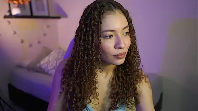 isabella-garcia- online show from February 20, 1:24 am