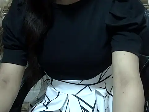 Snapshot of lovepihuu chatting on March 11, 5:57 am lovepihuu online show from March 11, 5:57 am