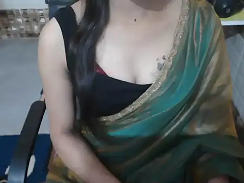 Snapshot of lovepihuu chatting on March 23, 7:01 am lovepihuu online show from March 23, 7:01 am