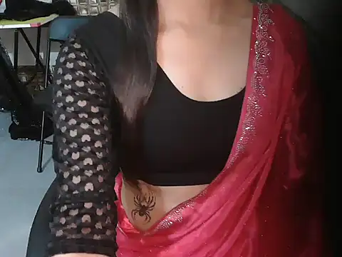 Snapshot of lovepihuu chatting on March 31, 5:52 am lovepihuu online show from March 31, 5:52 am