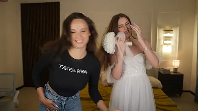 Goldie Flame online show from September 26, 6:45 pm