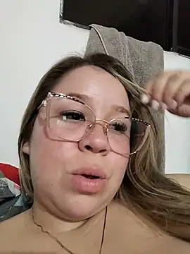 katherinn gomezz online show from May 14, 1:23 am