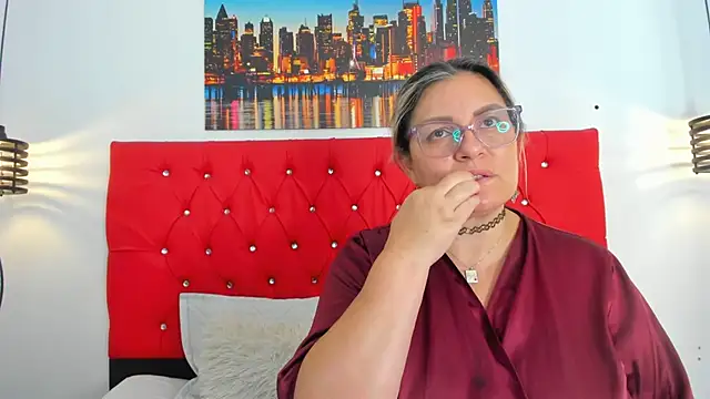 carolinacrus01 online show from March 2, 4:25 pm