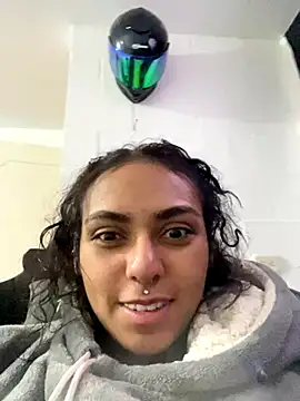 iamkatty  online show from October 10, 6:40 pm