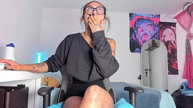 iamkatty  online show from October 16, 1:01 pm