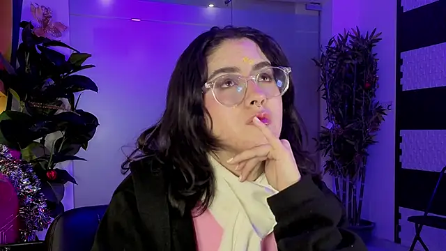 LiLLiAnderson online show from January 6, 11:36 am