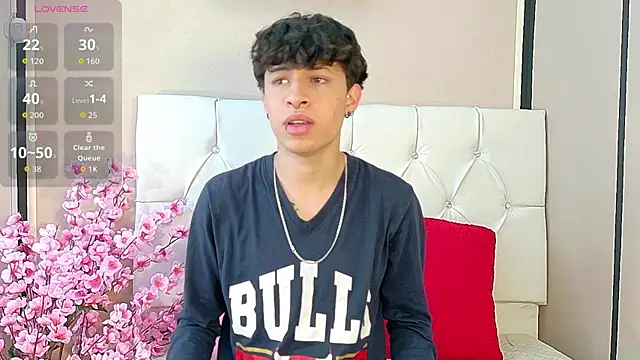 Snapshot of Axel__Evans chatting on October 20, 12:16 pm Axel Evans online show from October 20, 12:16 pm