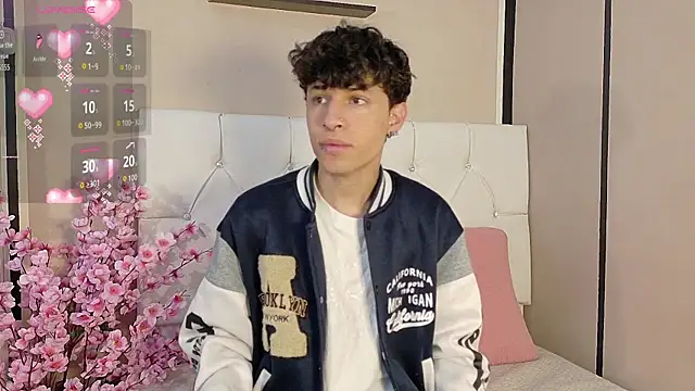 Snapshot of Axel__Evans chatting on October 23, 12:04 pm Axel Evans online show from October 23, 12:04 pm