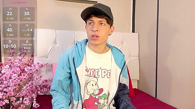 Snapshot of Axel__Evans chatting on October 28, 12:19 pm Axel Evans online show from October 28, 12:19 pm