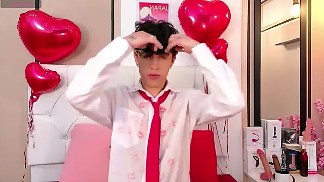 Axel  Evans online show from February 14, 1:08 pm