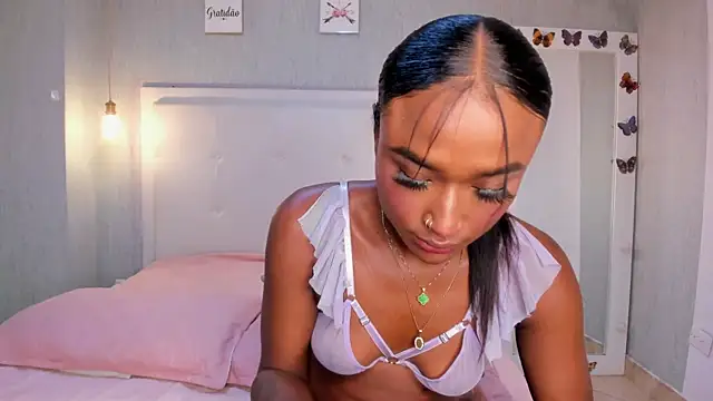 EsmeraldaNyx online show from October 7, 11:57 pm