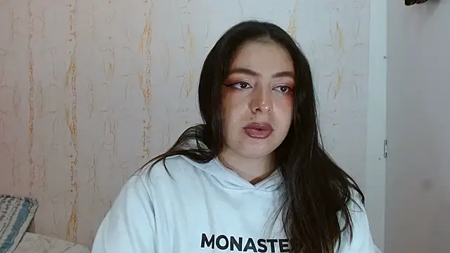 Snapshot of MiaKimky chatting on September 24, 4:32 pm MiaKimky online show from September 24, 4:32 pm