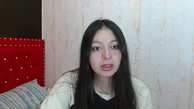 Snapshot of MiaKimky chatting on October 6, 4:26 pm MiaKimky online show from October 6, 4:26 pm