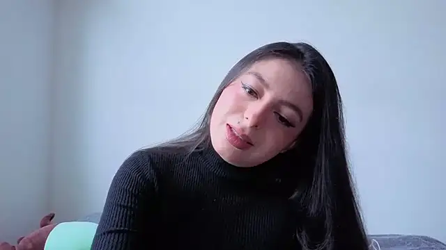 Snapshot of MiaKimky chatting on October 20, 4:29 pm MiaKimky online show from October 20, 4:29 pm