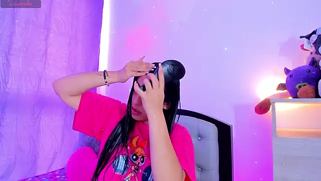 my aleja  online show from March 13, 12:34 pm