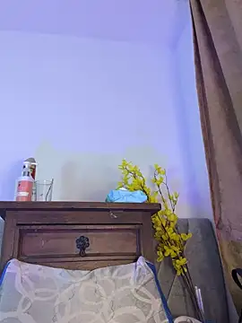 Im tinaa sr online show from September 12, 1:28 am