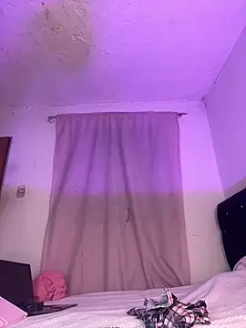 Im tinaa sr online show from September 14, 6:18 pm