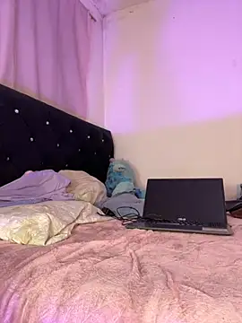 Im tinaa sr online show from November 3, 1:40 am