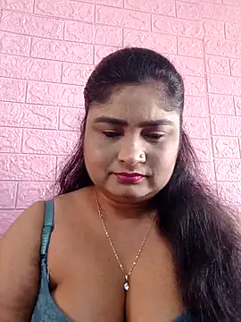 Snapshot of hornyriyanka chatting on February 6, 2:49 am hornyriyanka online show from February 6, 2:49 am