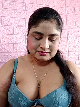 Snapshot of hornyriyanka chatting on February 13, 2:51 am hornyriyanka online show from February 13, 2:51 am