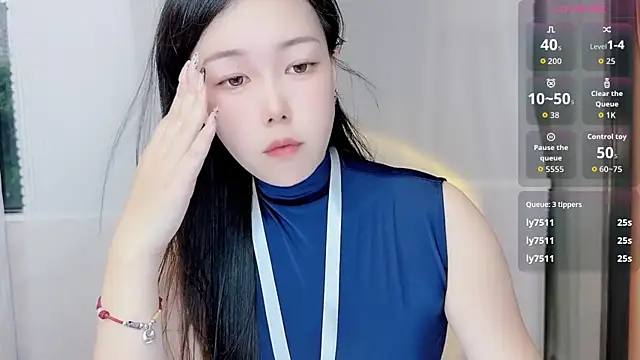 Snapshot of Bella_Ava chatting on October 20, 8:37 am Bella Ava online show from October 20, 8:37 am