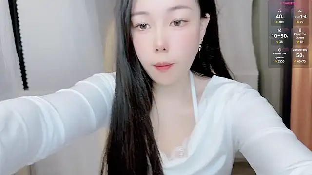 Snapshot of Bella_Ava chatting on December 15, 3:38 pm Bella Ava online show from December 15, 3:38 pm