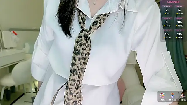Snapshot of Bella_Ava chatting on May 30, 4:04 pm Bella Ava online show from May 30, 4:04 pm