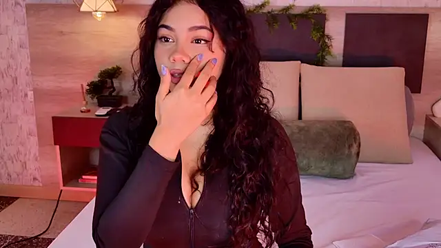 Celine Lee online show from December 5, 4:58 pm