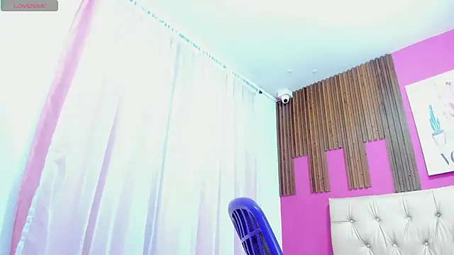 Lucia Spear online show from October 25, 12:45 pm