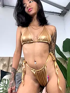 Snapshot of TweetiePieXXX chatting on October 6, 10:07 pm TweetiePieXXX online show from October 6, 10:07 pm